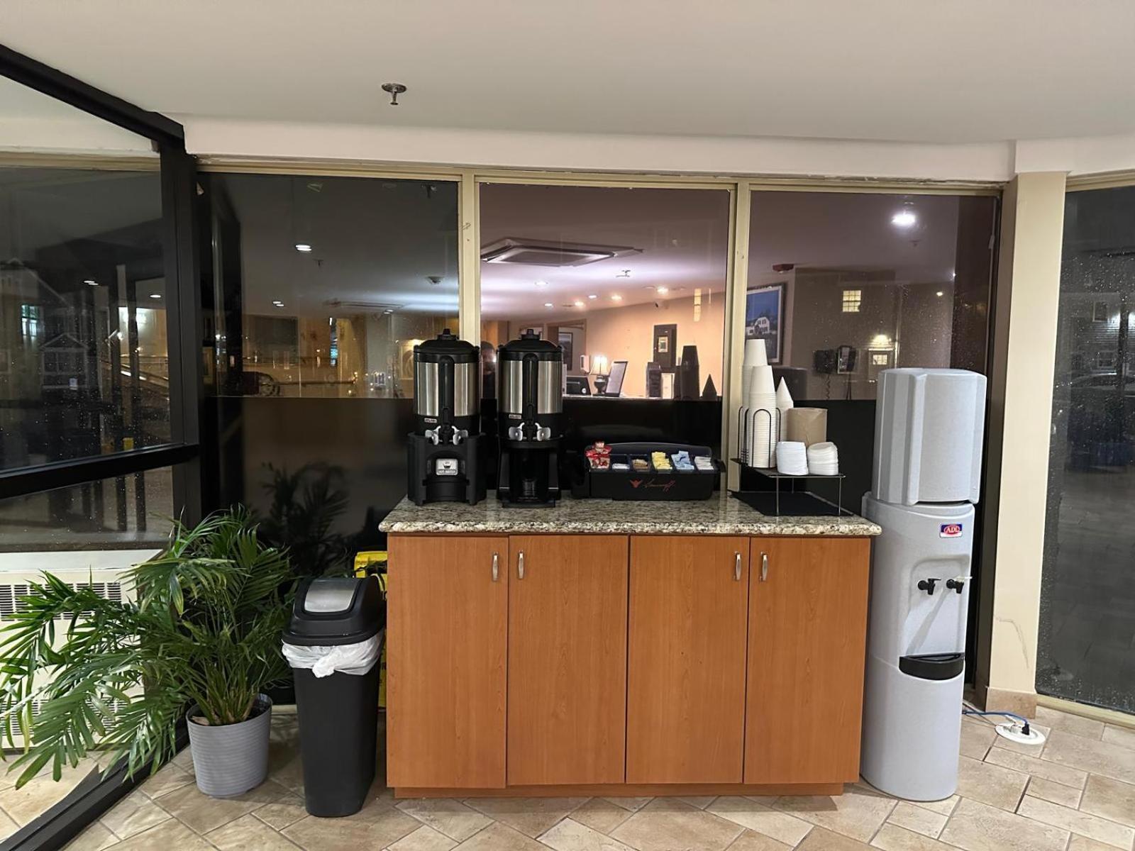 夏洛特敦会议中心酒店 外观 照片
